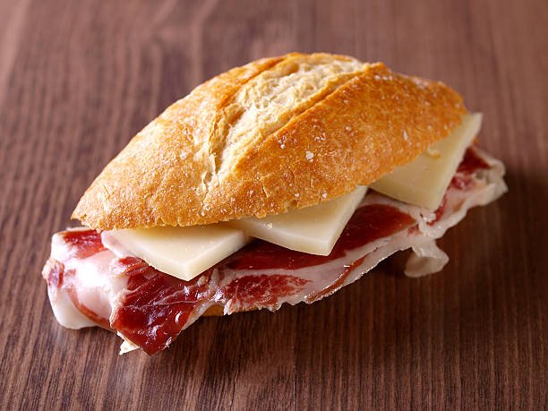 Montadito de jamón o queso